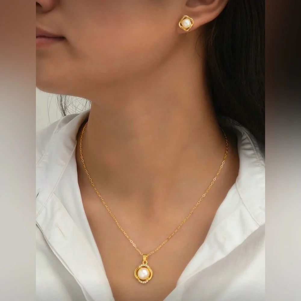 Gold and Faux Pearl Jewelry Set
